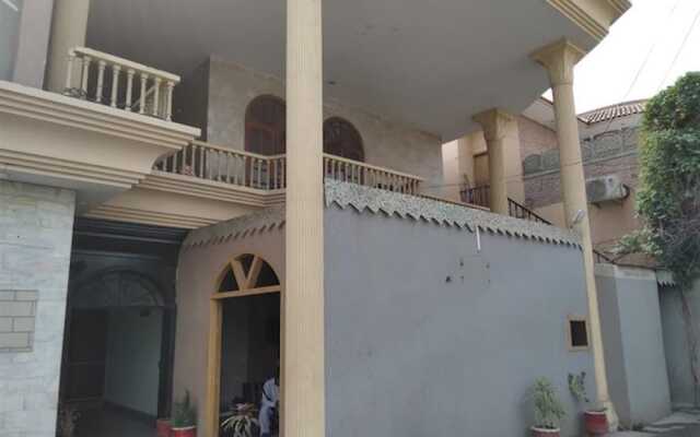 M M Palace Guest House Peshawar