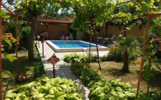 Guest House Yavorov