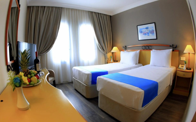 Roseira Beach Resort