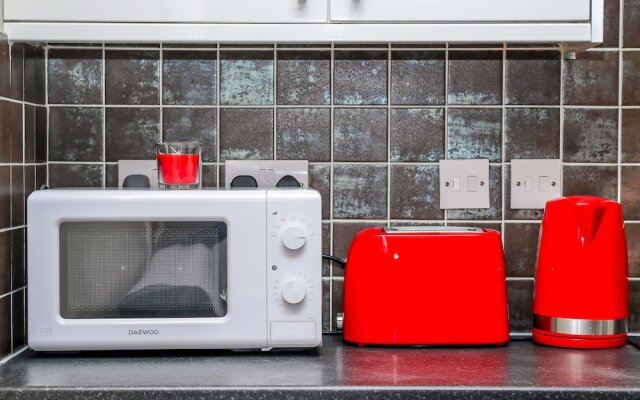 City view flat at Liverpool st Brick Ln