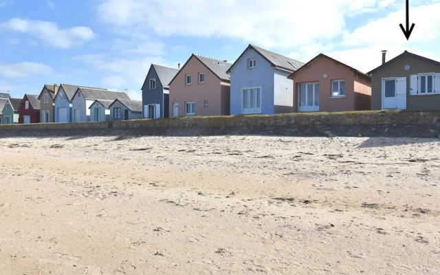 Holiday Home in Ravenoville With Courtyard, Terrace, BBQ