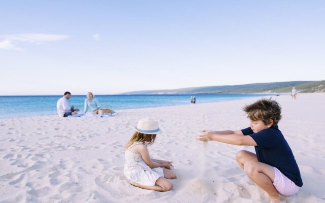 Smiths Beach Resort