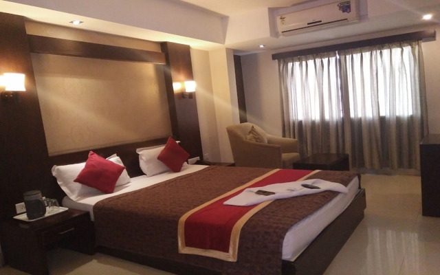 Itsy By Treebo - Greenwood Inn And Suites