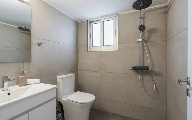 Elegant City Central Suite