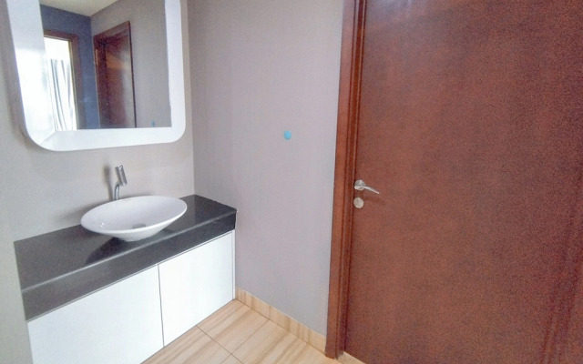 Spacious 2Br With Extra Room At Grand Sungkono Lagoon Apartment