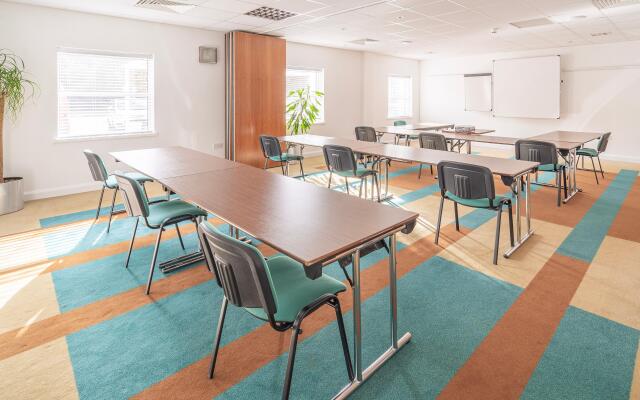 Holiday Inn Bristol Airport by IHG