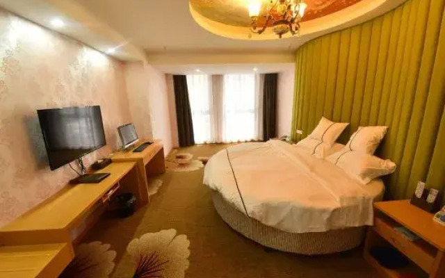 Yuange Holiday Hotel (Lu'an Railway Station)