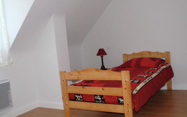 Comfortable holiday home in Brittany near the sea