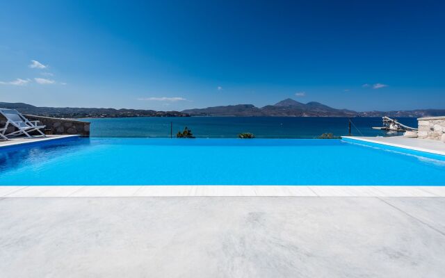 Anemi Suites