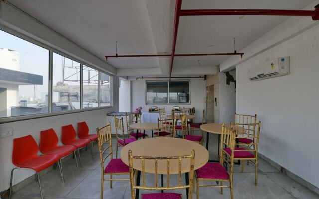 Hotel Admire Inn By F9 Hotels