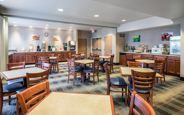 Quality Inn & Suites Sequim at Olympic National Park