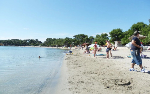 Mark - 10 m From sea - A6