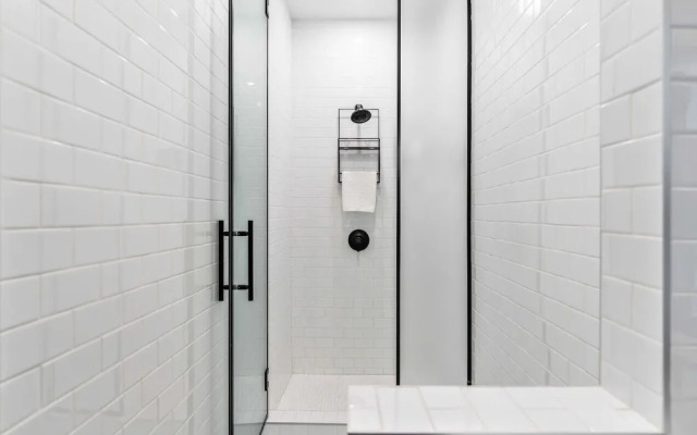 The Inn On Officers Garden