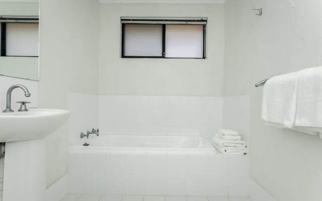 Cosy Corner by the BnB Collection