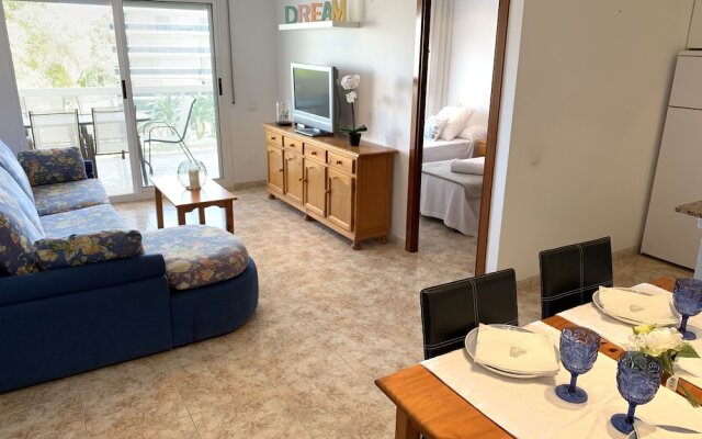 T&H Aventura Park Family Apartment