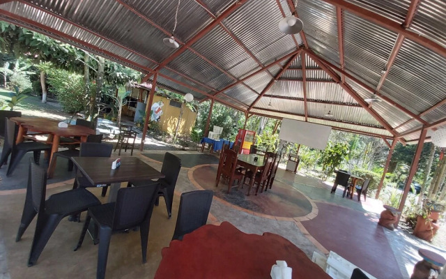 Costa Azul Lodge