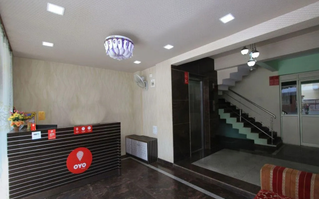 OYO 763 Donatella Suites