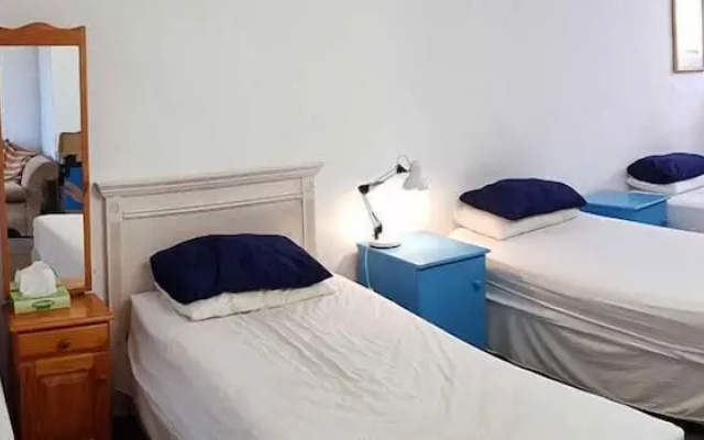 Hout Bay Backpackers