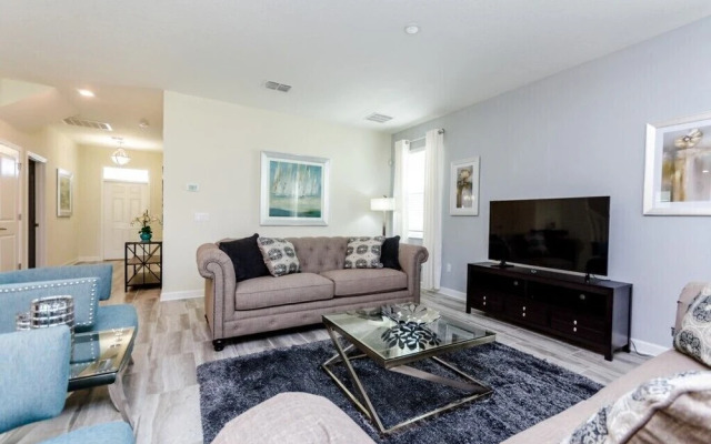 Champions Gate 6 Bedroom Villa by Redawning