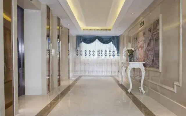 Vienna International Hotel (Bama)