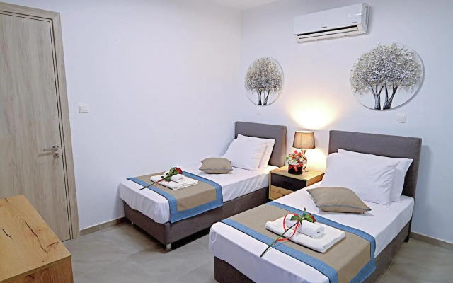 Golden Tree Apartment
