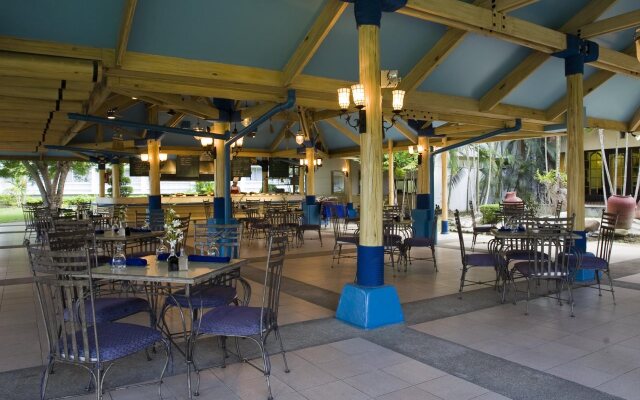 Waterfront Insular Hotel Davao