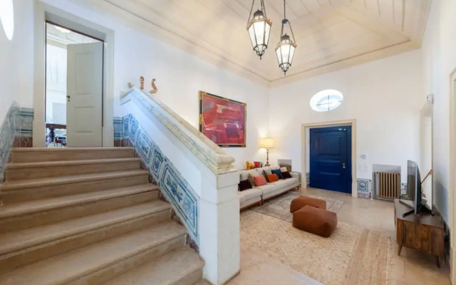 Manor House in Azeit o