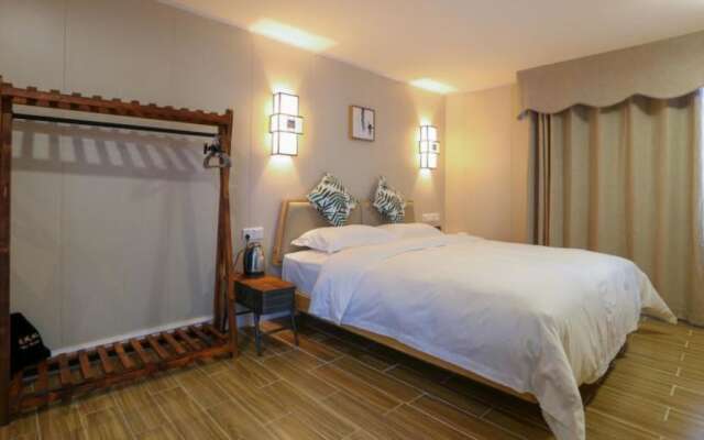 Floral Hotel Libo Meet Inn