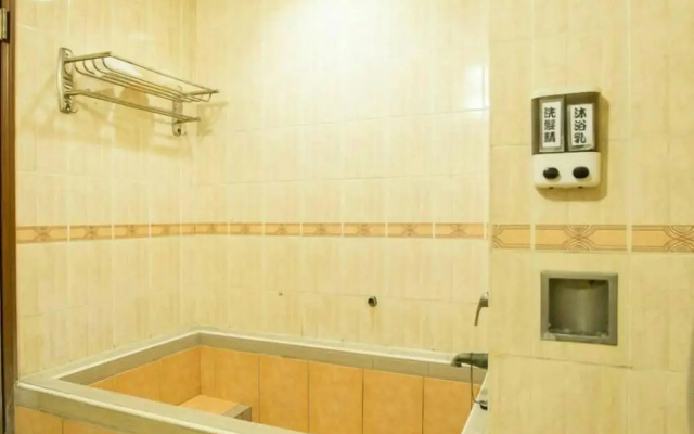 Huya Hotel