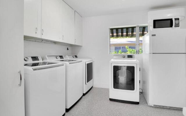 Gondolier Apartments & Inn