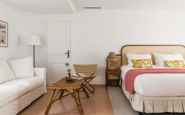 Hôtel La Tartane Saint -Tropez