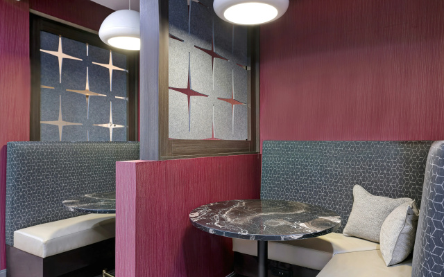 Hampton Inn & Suites Houston East Beltway 8