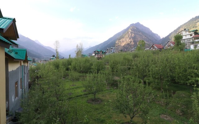 OYO 14011 Home Nature View Wooden Stay Naggar Road
