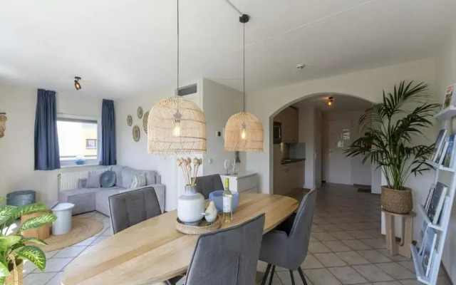 Modern Suites Near Beach