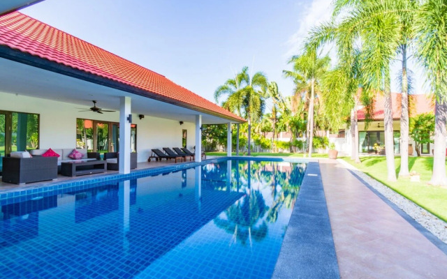 5 BR Pool Villa In Great Location - CV5