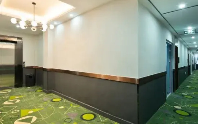Baoting Haoyue Boutique Hotel