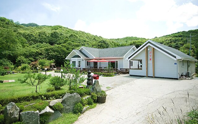 Yangpyeong Scenery Valley Pension