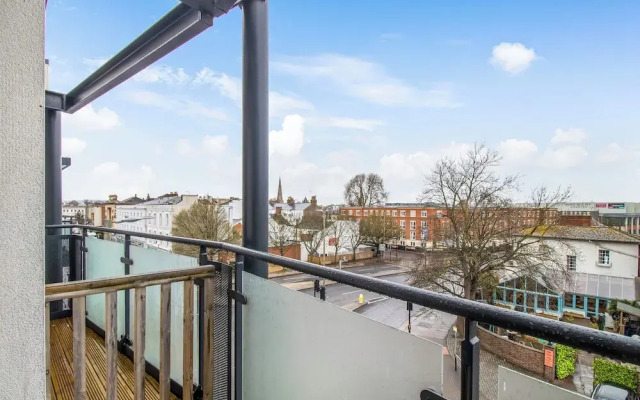 Central 1 BD in the Heart of Cheltenham