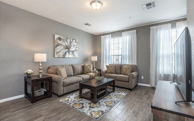 Updated Townhome, Near Conv Ctr, Universal & I-dr