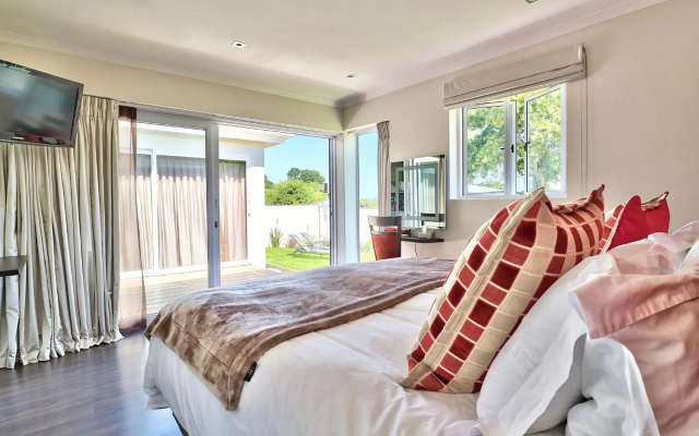 Nova Constantia Boutique Residence