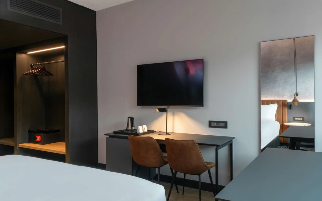 Radisson RED Hotel, Johannesburg Rosebank