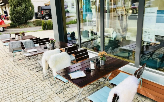 Stefanies Cafe Pension Culture