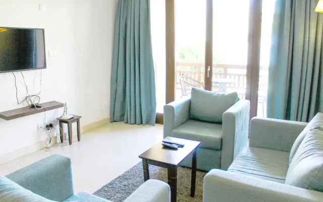 Marina Breeze 2-bedroom Retreat