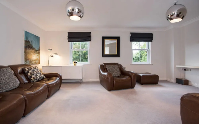 Dalton Crescent