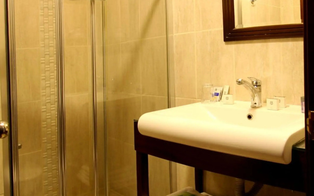 Saint John Hotel - Boutique Class