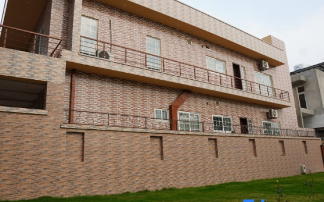 Grand Royal Hotel & Suites