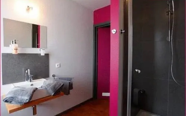 Hotel O Mal Aime