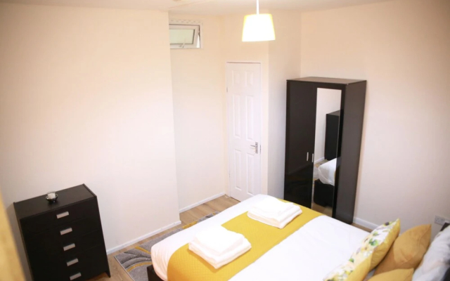 Canning Town Cozy one Bedroom Apartment