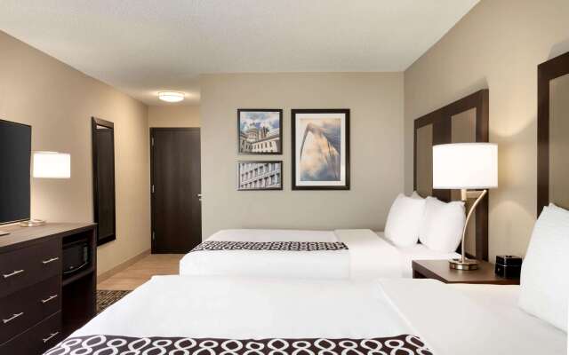 La Quinta Inn & Suites by Wyndham St Louis Route 66