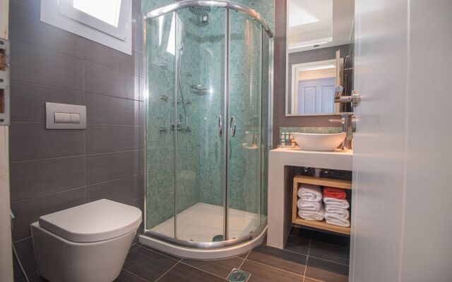 Liana Beach Hotel & Spa